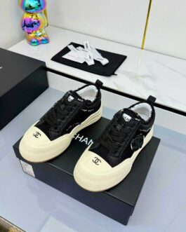 Chanel Sneakersy, trampki, tenisówki, buty, skora