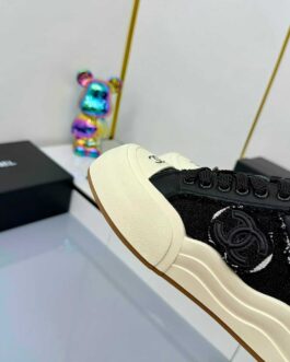 Chanel Sneakersy, trampki, tenisówki, buty, skora
