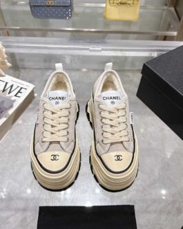 Chanel Sneakersy, trampki, tenisówki, buty, skora