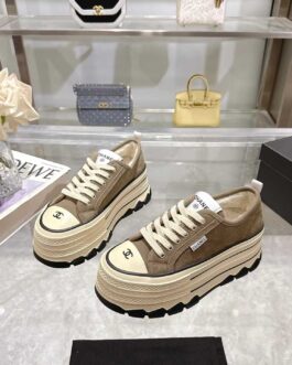 Chanel Sneakersy, trampki, tenisówki, buty, skora