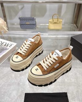 Chanel Sneakersy, trampki, tenisówki, buty, skora