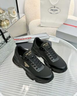 Prada Sneakersy, trampki, tenisówki, buty, skora