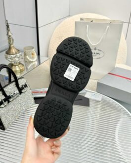 Prada Sneakersy, trampki, tenisówki, buty, skora