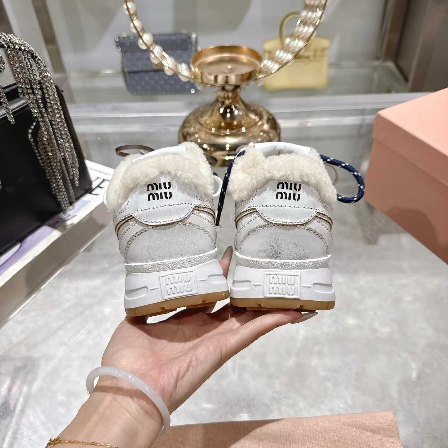 mmexport1758796670112