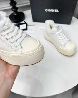 Chanel Sneakersy, trampki, tenisówki, buty, skora