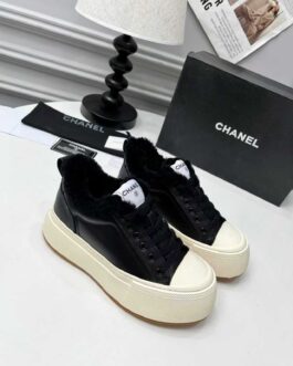 Chanel Sneakersy, trampki, tenisówki, buty, skora