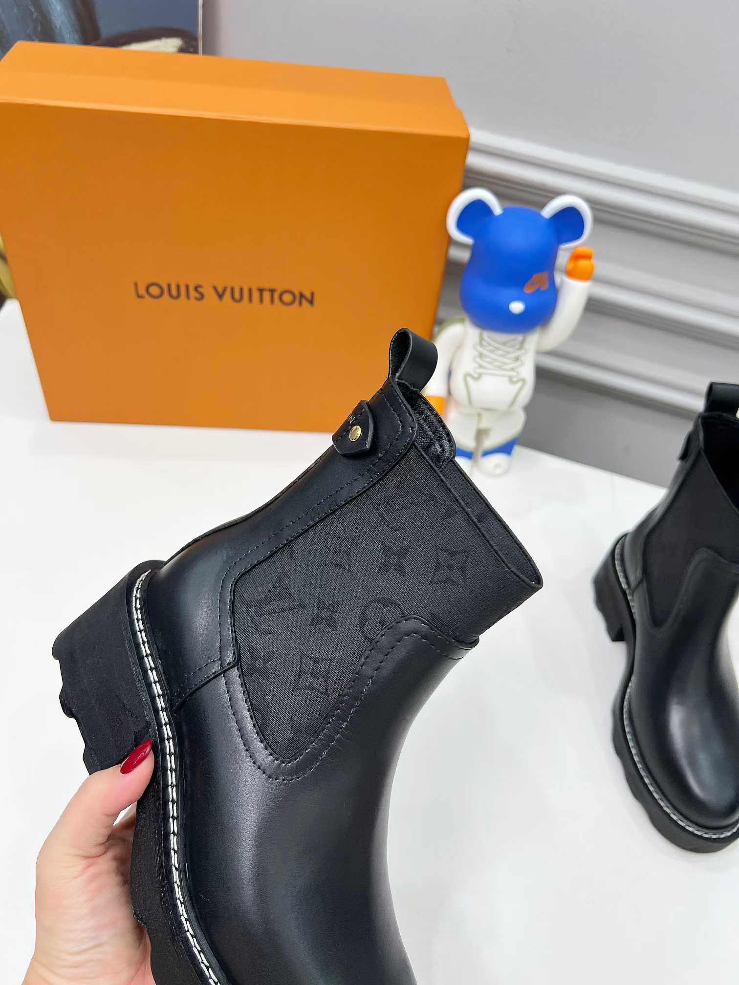 mmexport1761021419716