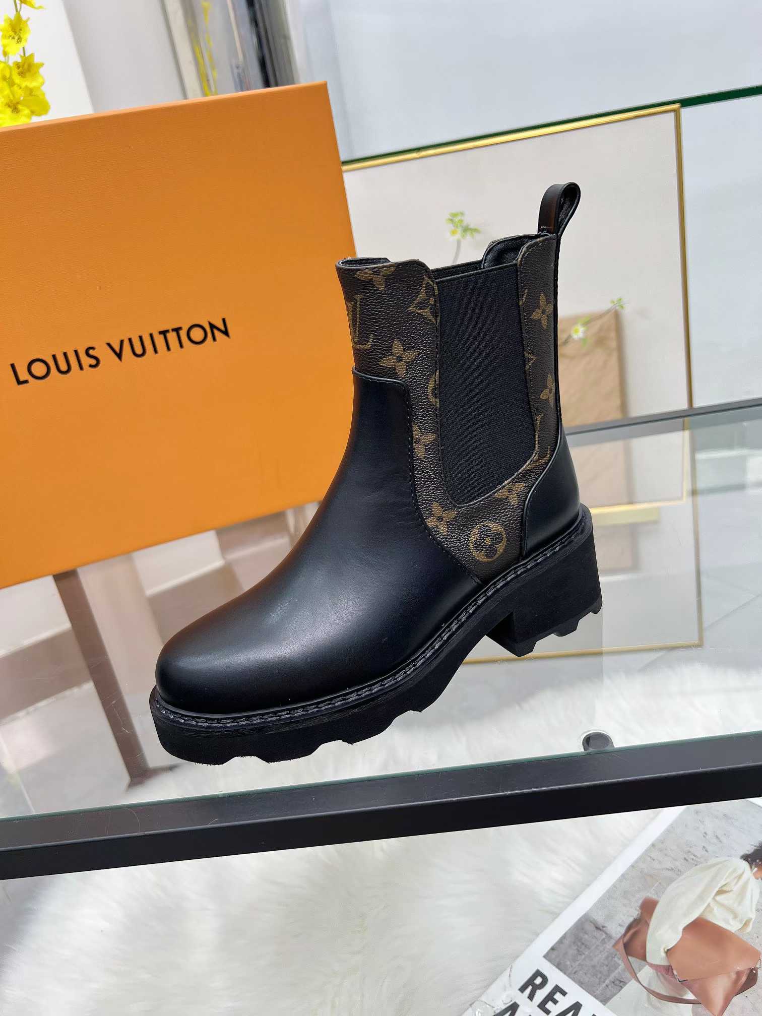 mmexport1761021453315