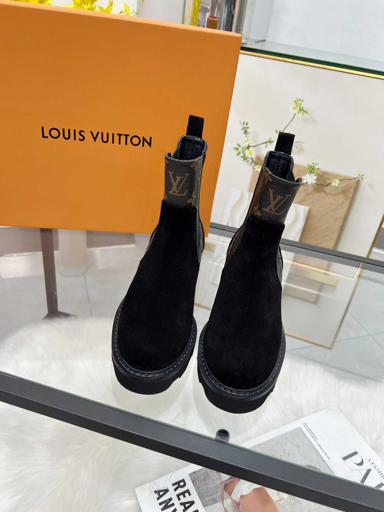 mmexport1761021462840