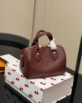 Torebka damska elegancka Louis Vuitton, skóra