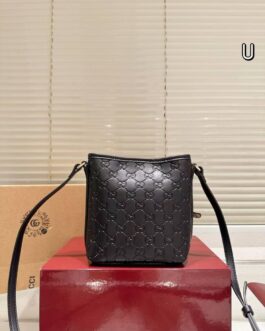 Torebka damska elegancka Gucci, skóra