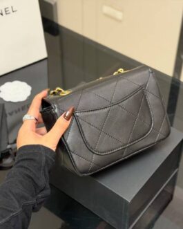 Torebka damska elegancka Chanel, skóra