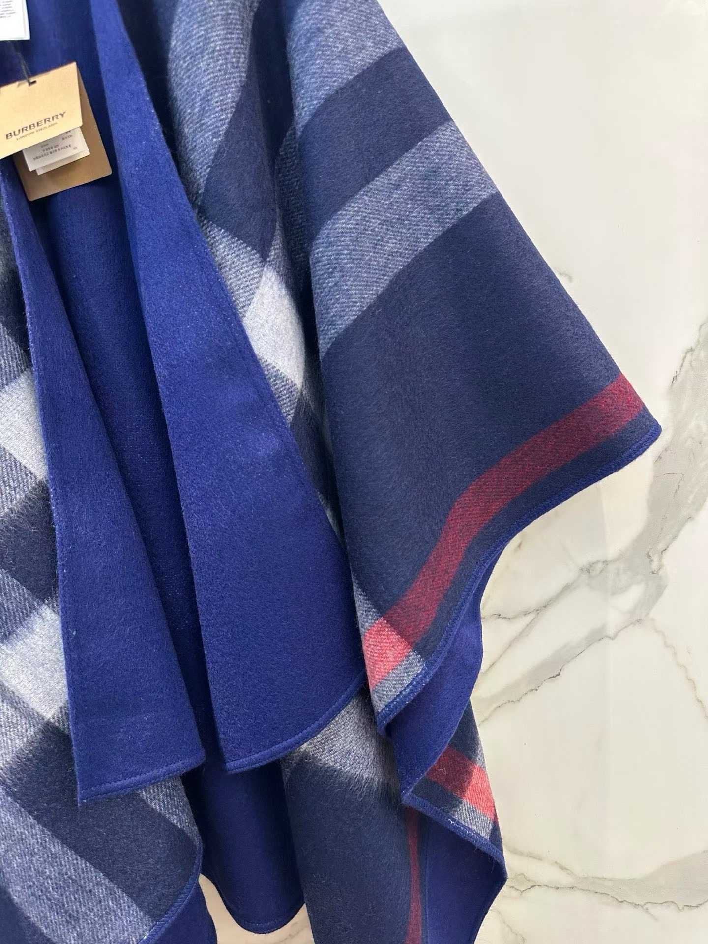 mmexport1759097365378