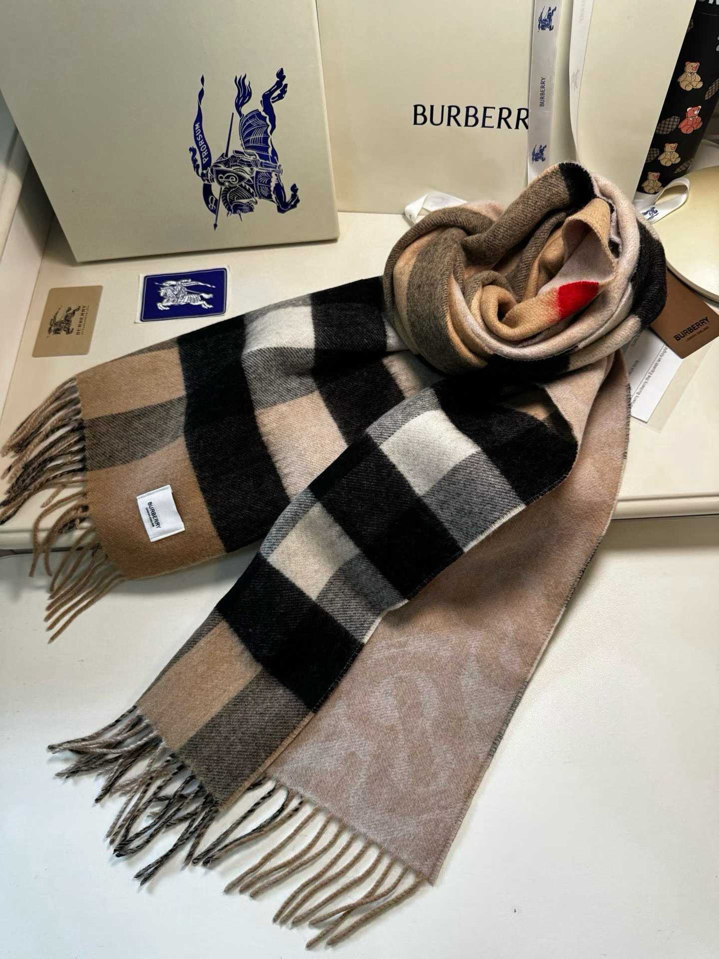 mmexport1759097569461