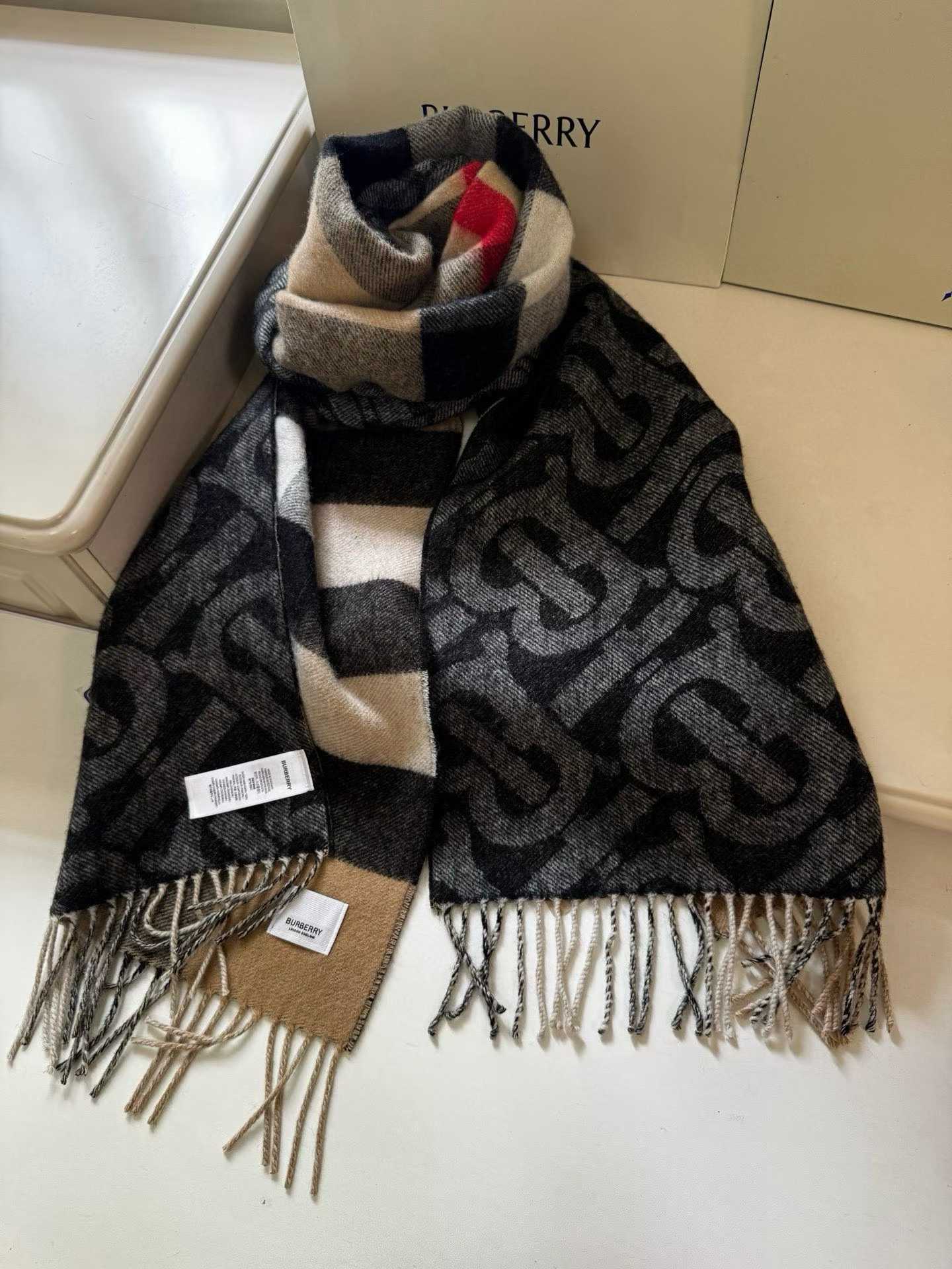 mmexport1759097593196