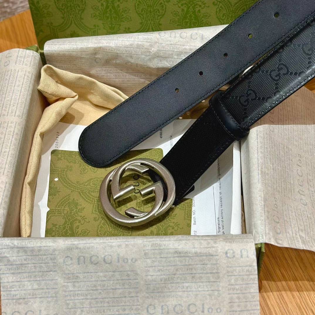 mmexport1759098274940