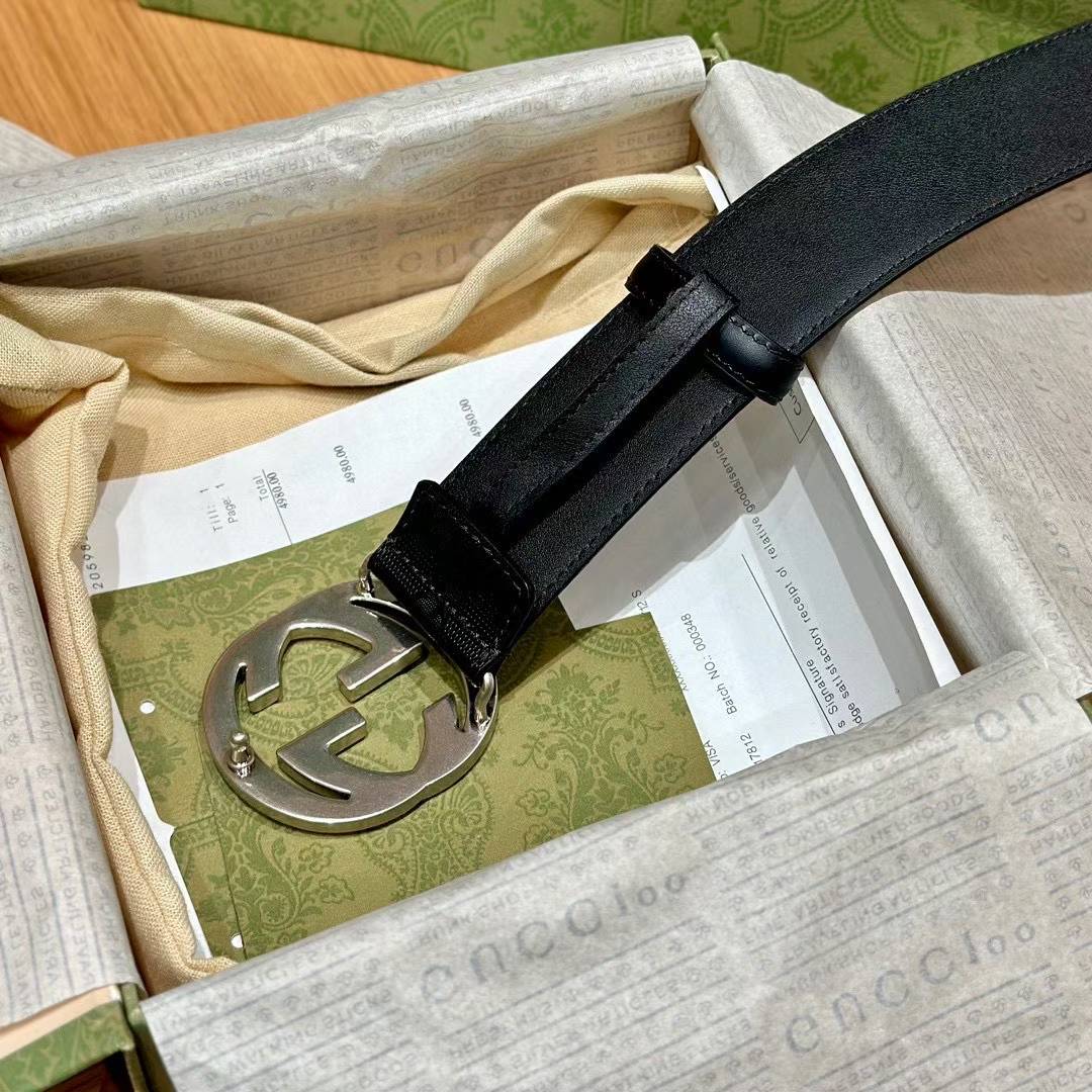 mmexport1759098275961