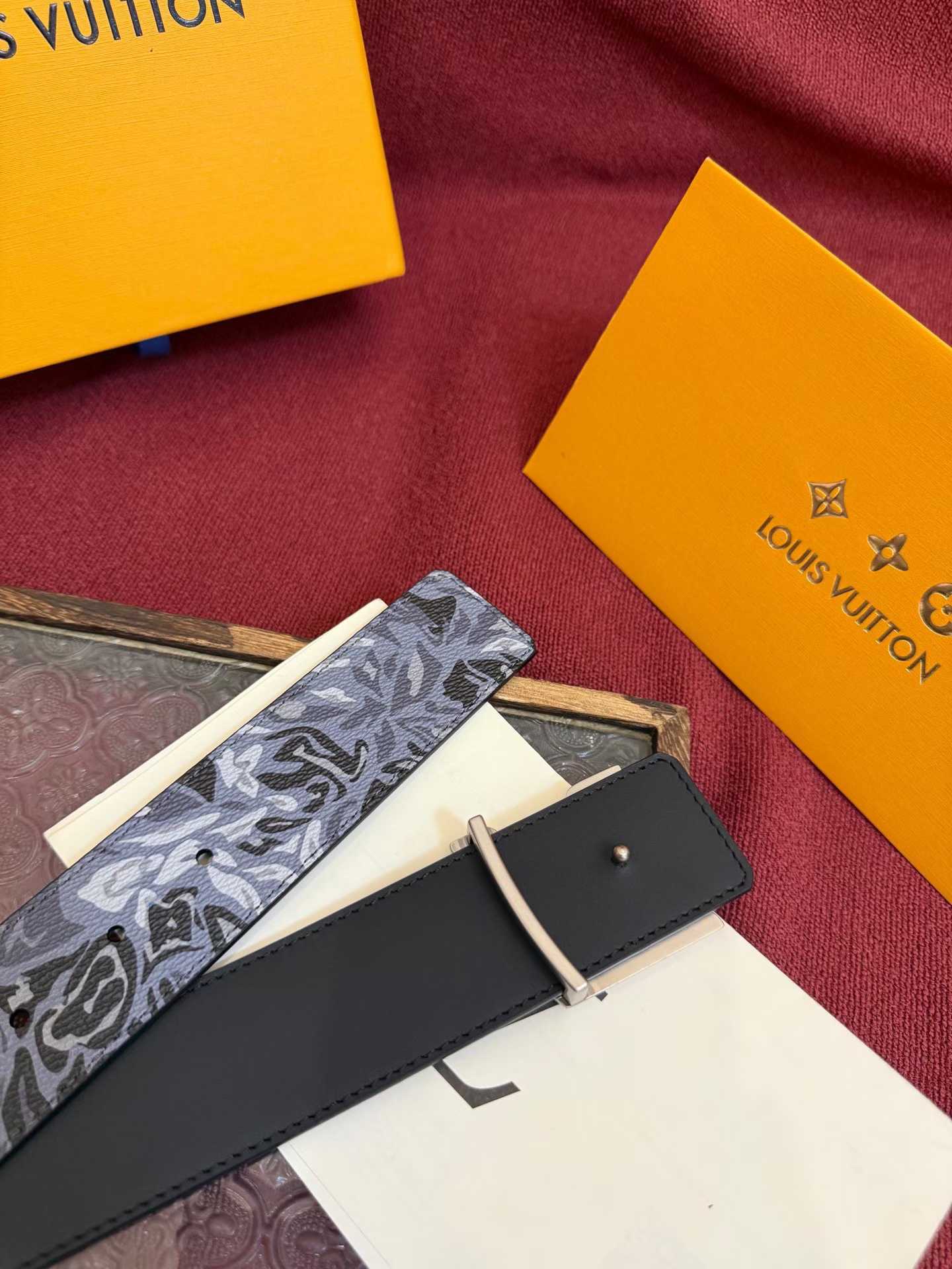 mmexport1760389082878