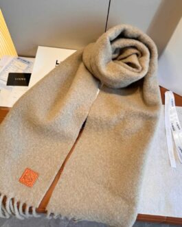 Loewe szalik damski meski