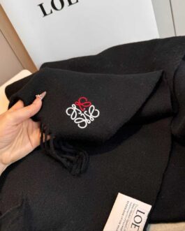 Loewe szalik damski meski