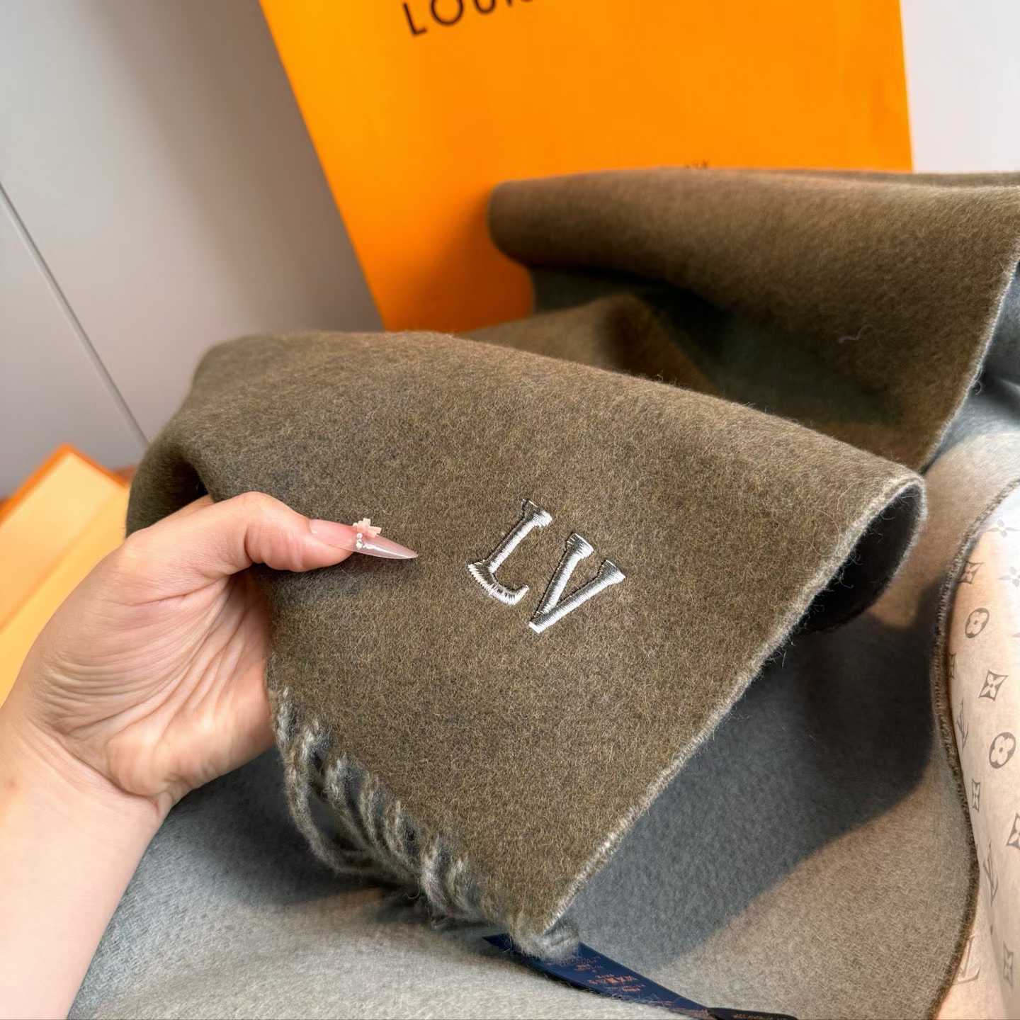 mmexport1762175464468