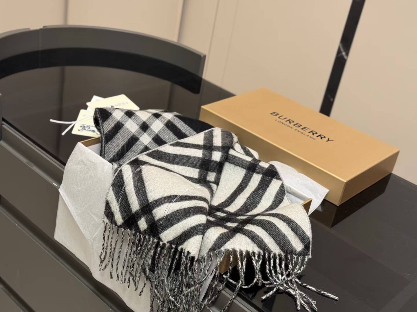 mmexport1762742583488