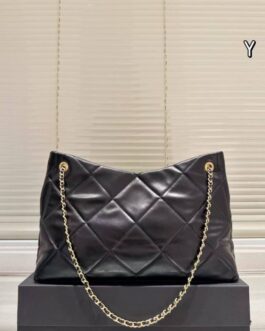 Torebka damska elegancka Chanel, skóra