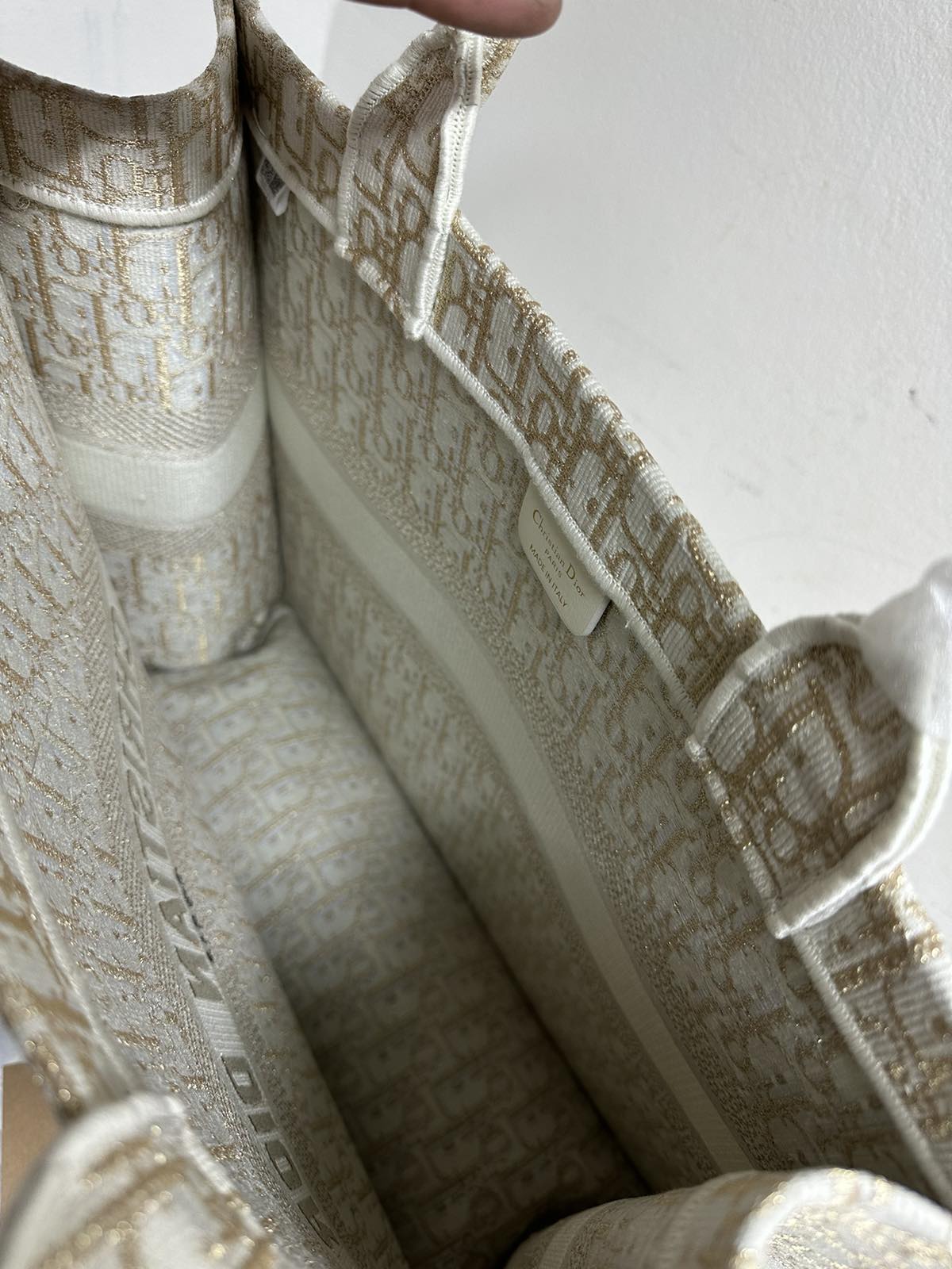 IMG-1b5724c8e9576df5d7621ac8c2efade6-V