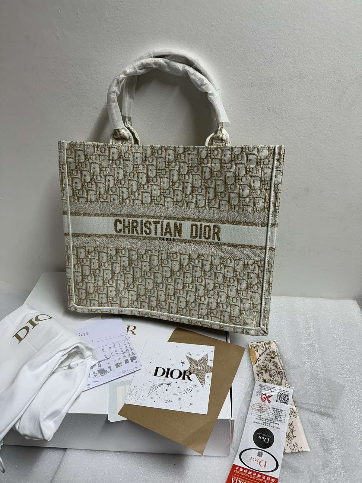 IMG-7e5ae94d4fe99fe7afc2133f81fc36d2-V