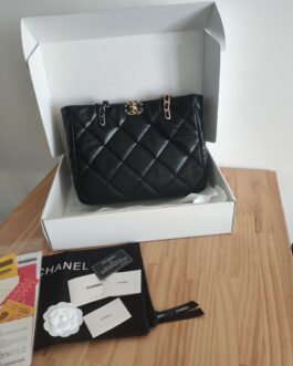 Torebka damska elegancka Chanel, skora