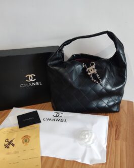 Torebka damska elegancka Chanel, skora