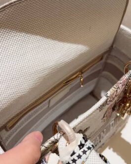 Torebka damska elegancka Dior, skóra