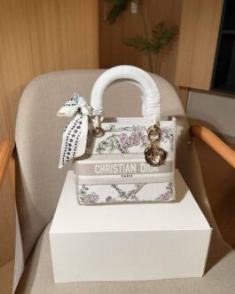 Torebka damska elegancka Dior, skóra