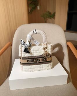 Torebka damska elegancka Dior, skóra