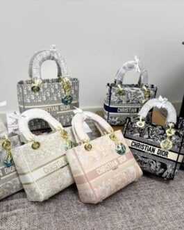 Torebka damska elegancka Dior, skóra