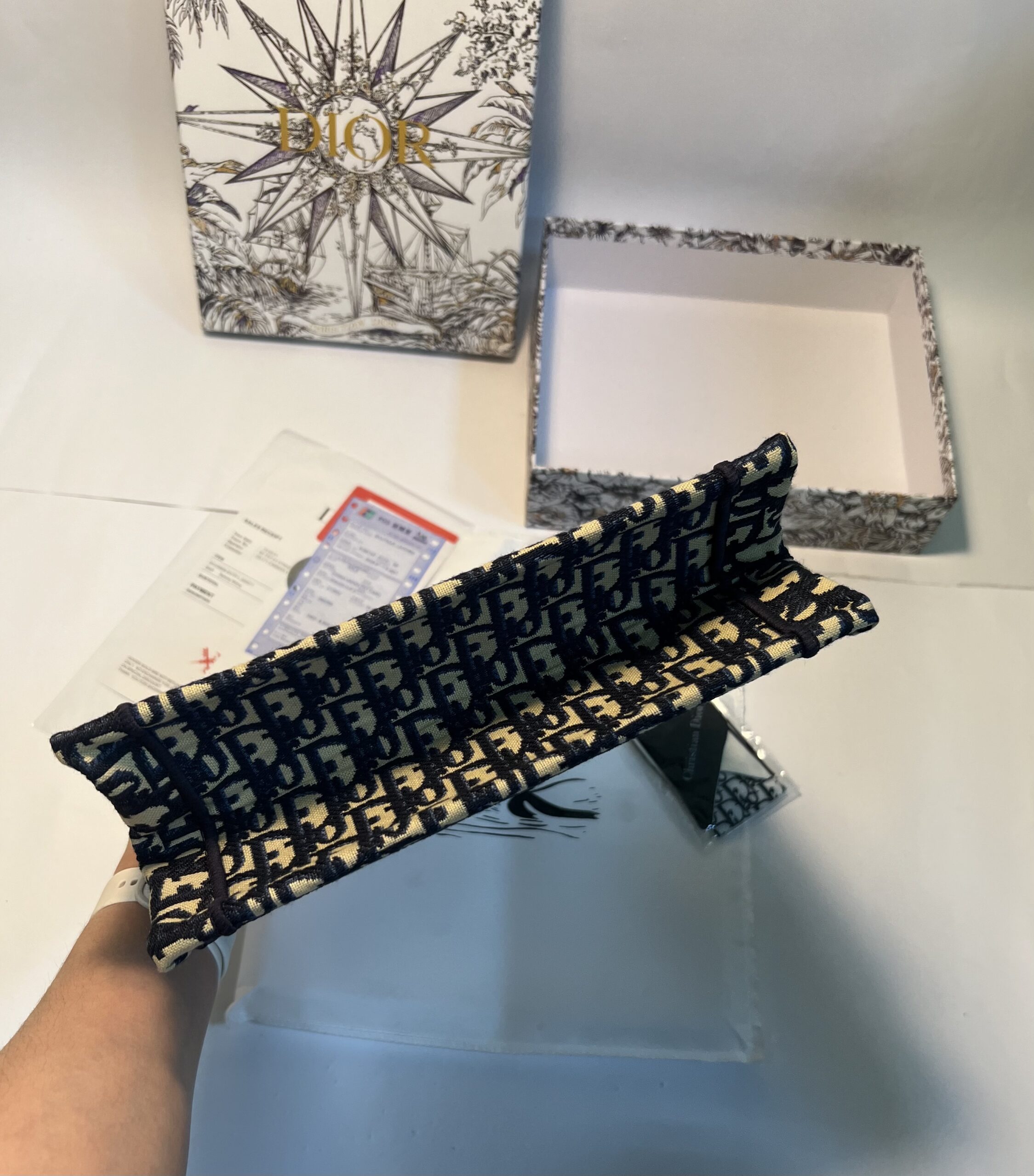 mmexport1733243475706