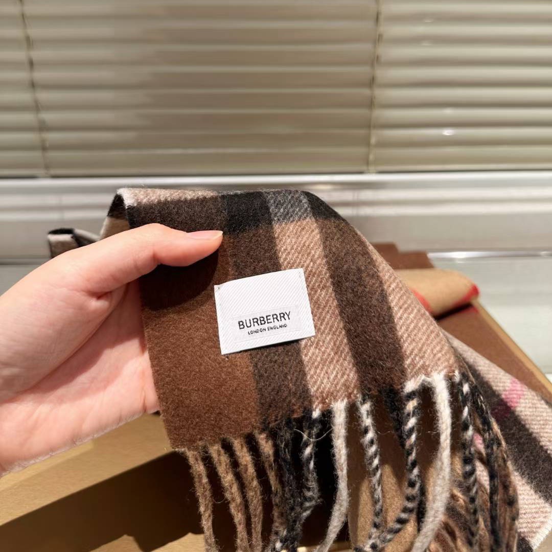 mmexport1764352949544