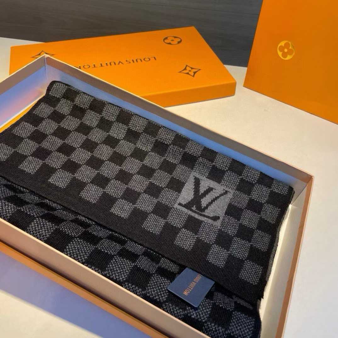 mmexport1764888069830