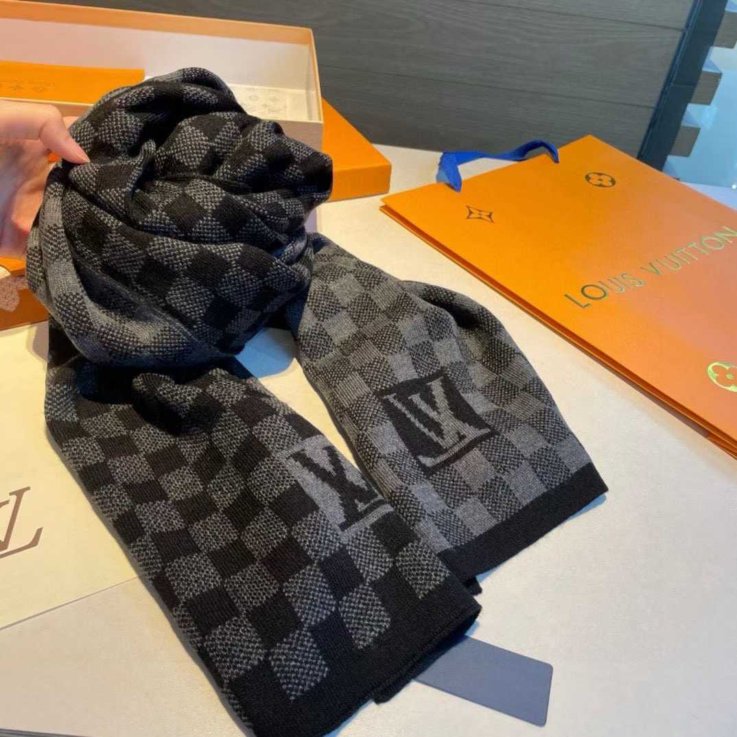 mmexport1764888073710