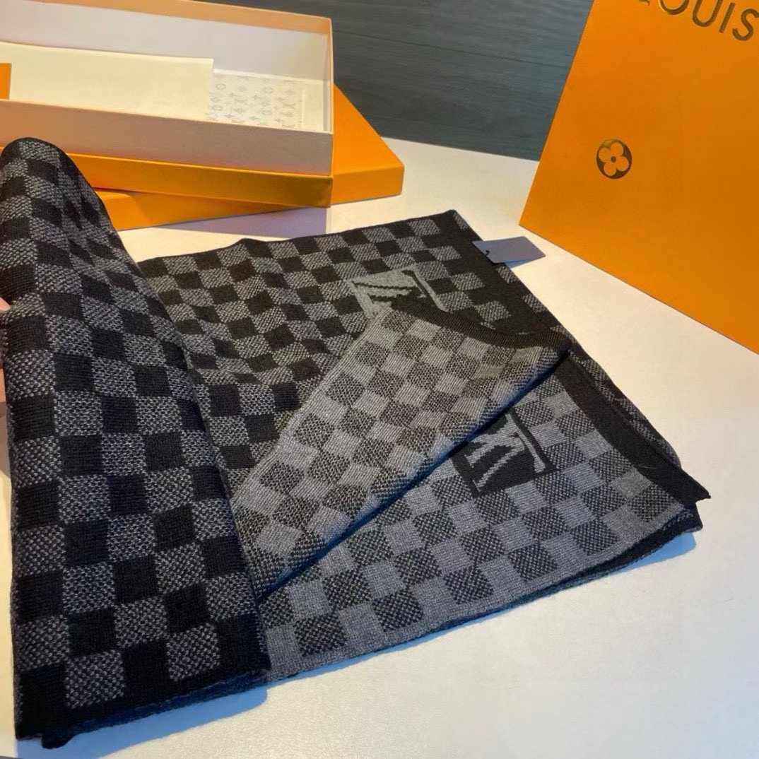 mmexport1764888076581