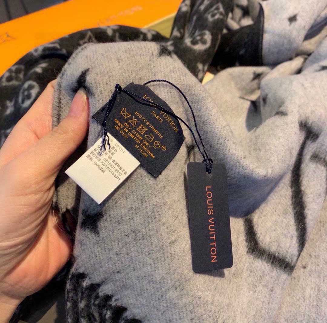 mmexport1764888459379