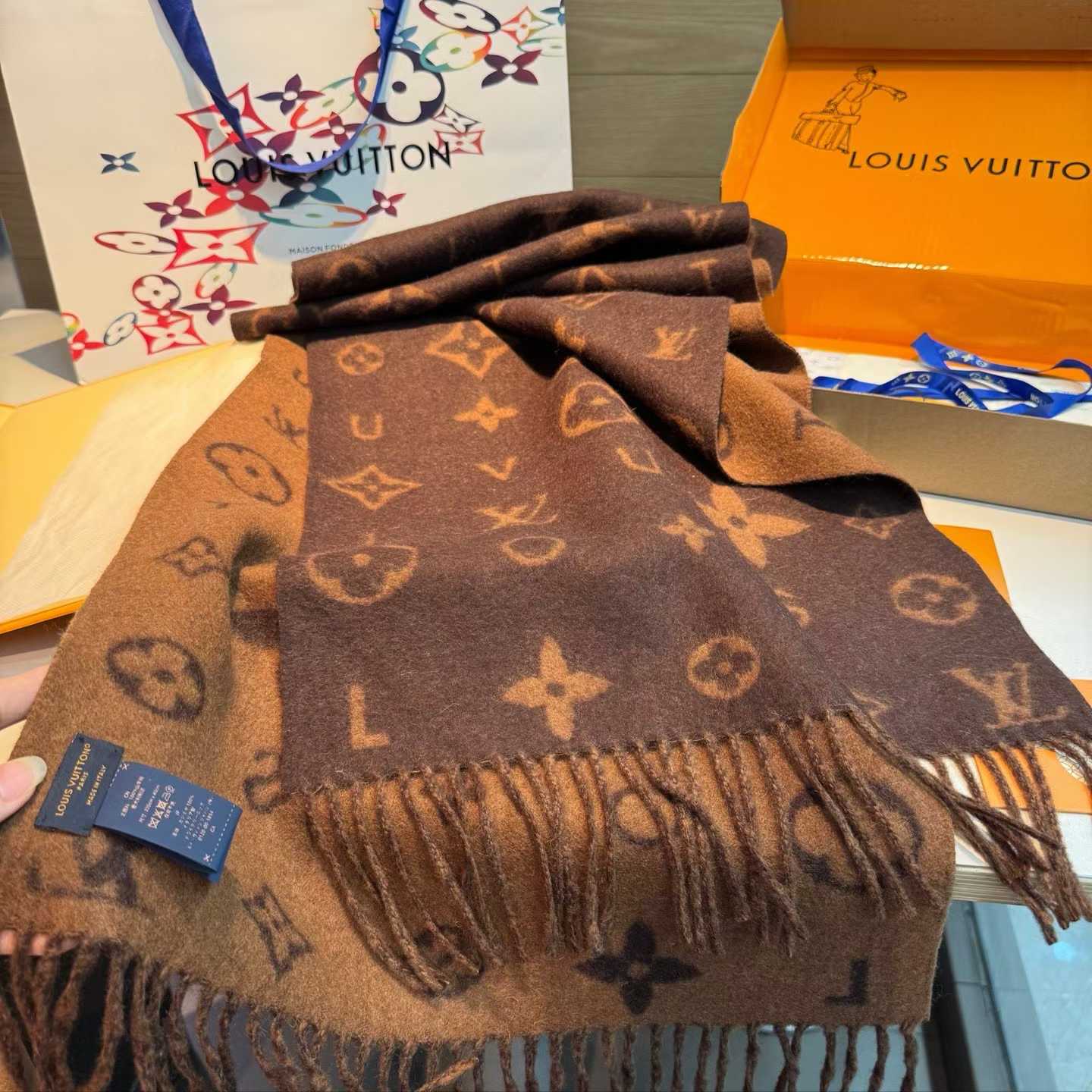 mmexport1764888686276