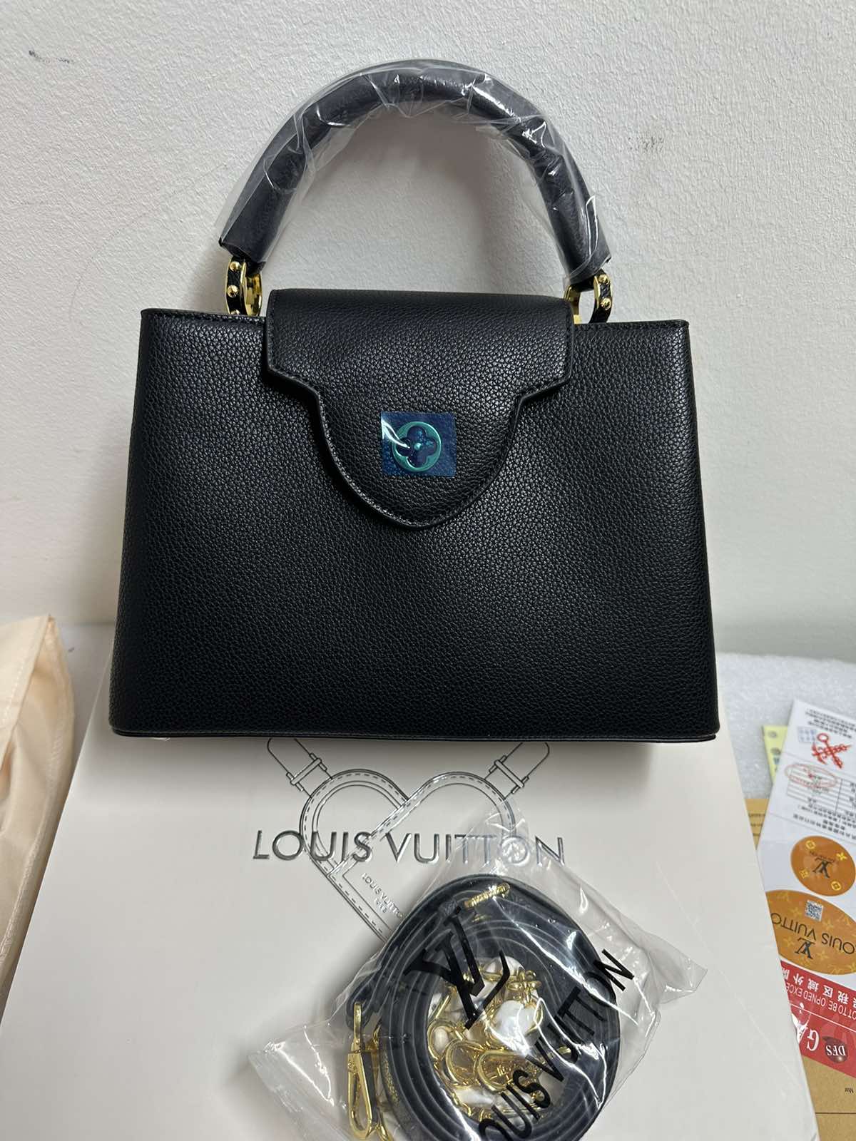 IMG-4dfcb15edae26fa2f39b0f7dbf6e1364-V