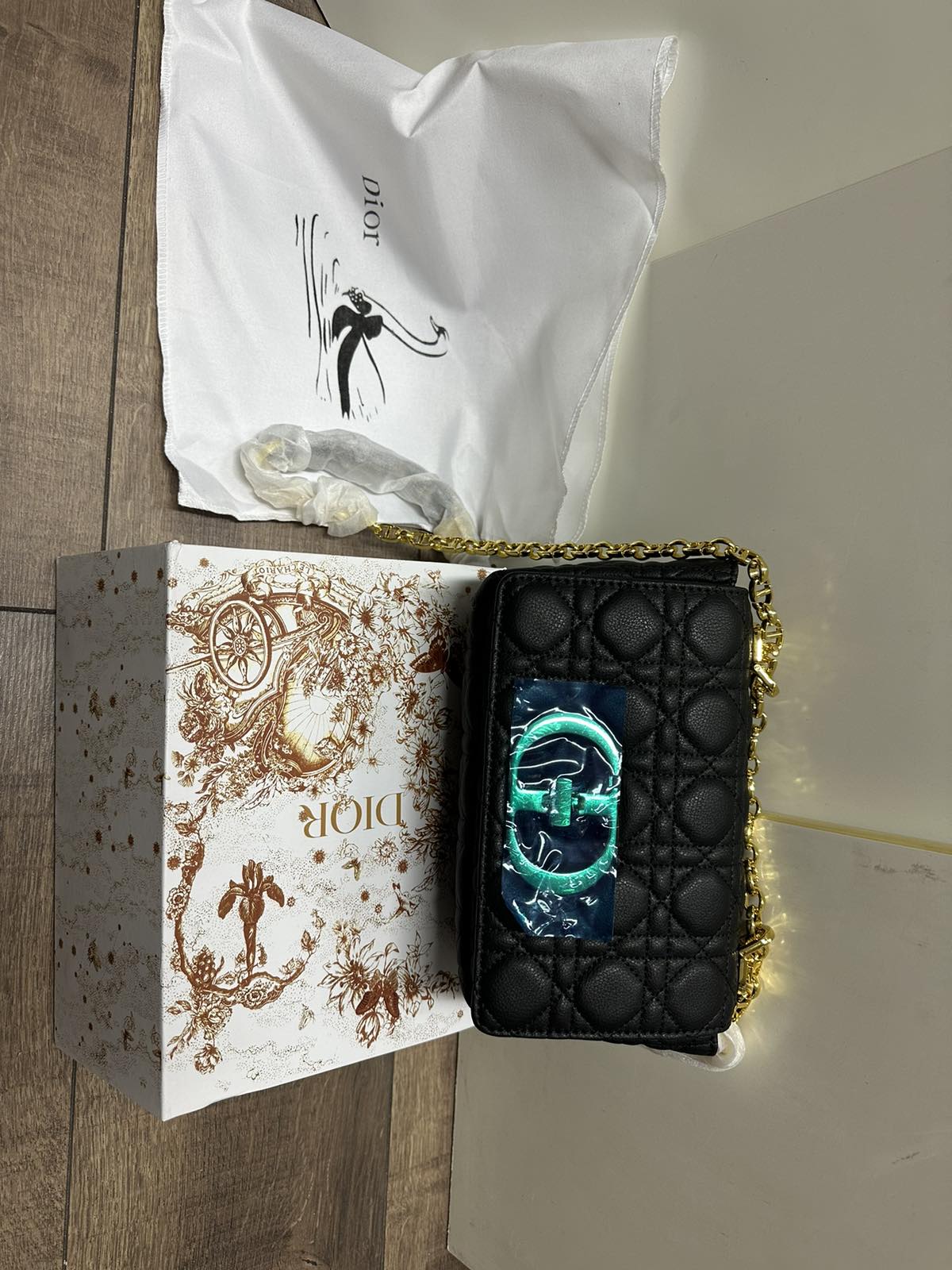 IMG-c8c01b681b6c651bc354a66a2bec505d-V