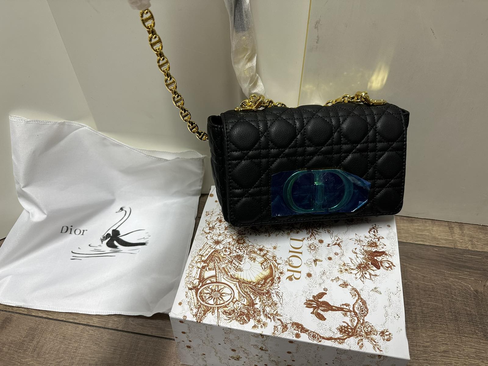 IMG-d1eb8f8773e584f2a577b150f0c1e922-V