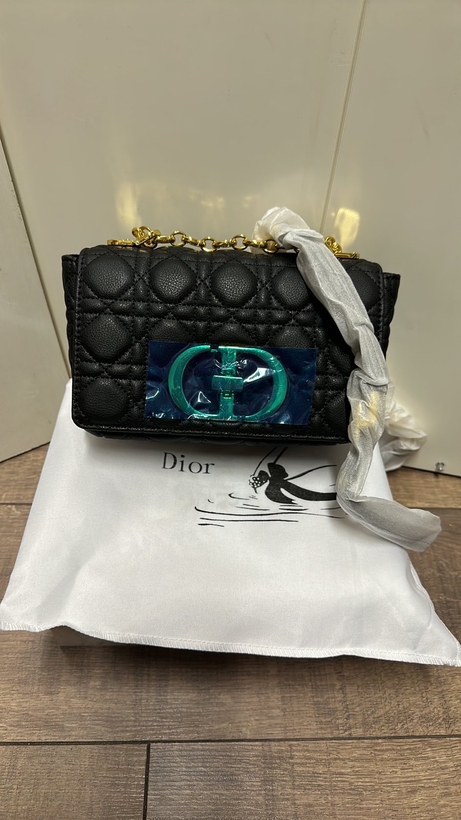 IMG-dc19848d795dc515608ca22764fd88d3-V