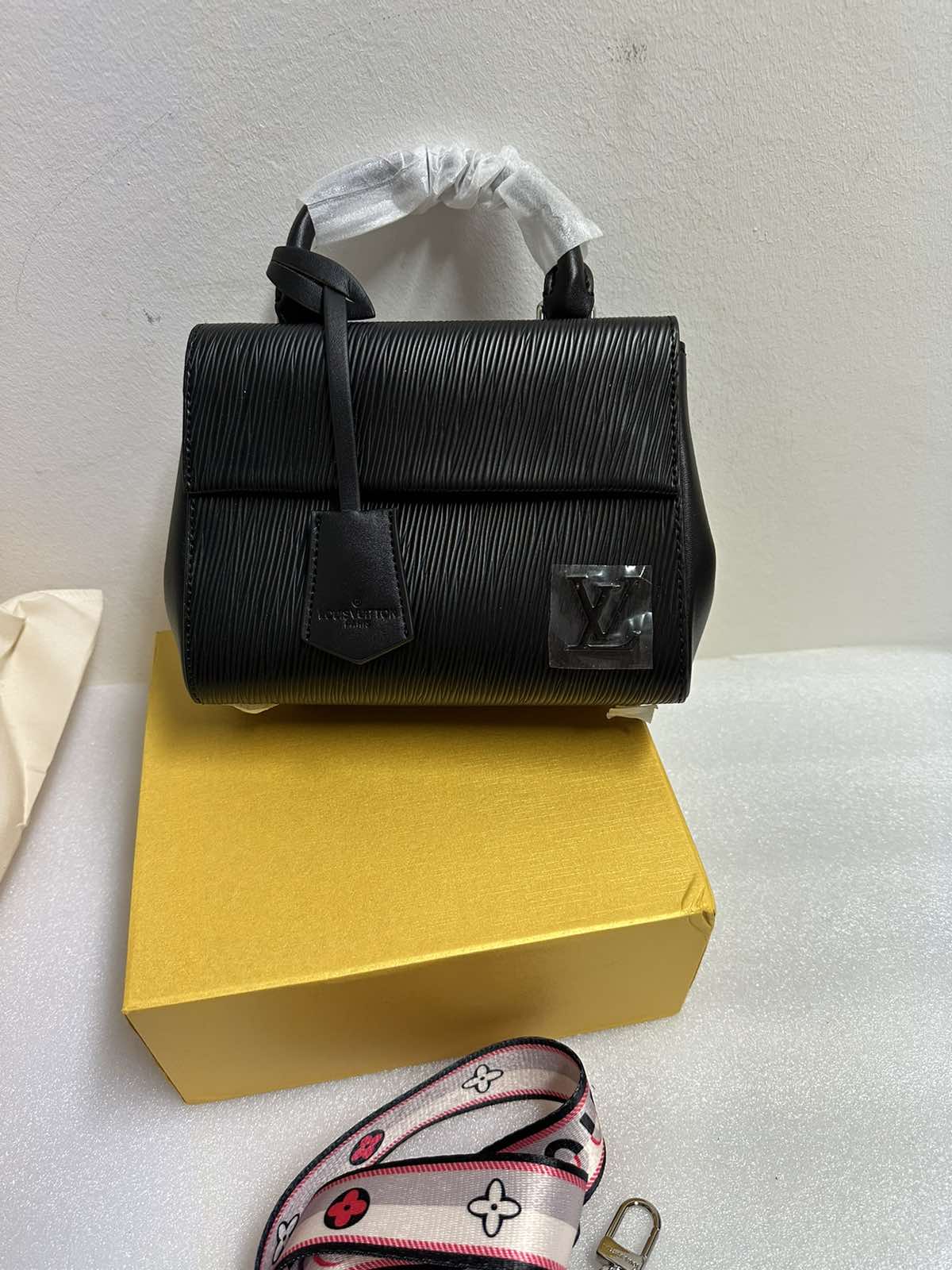 IMG-e3c1b340130105a766cfb9a8456712a5-V