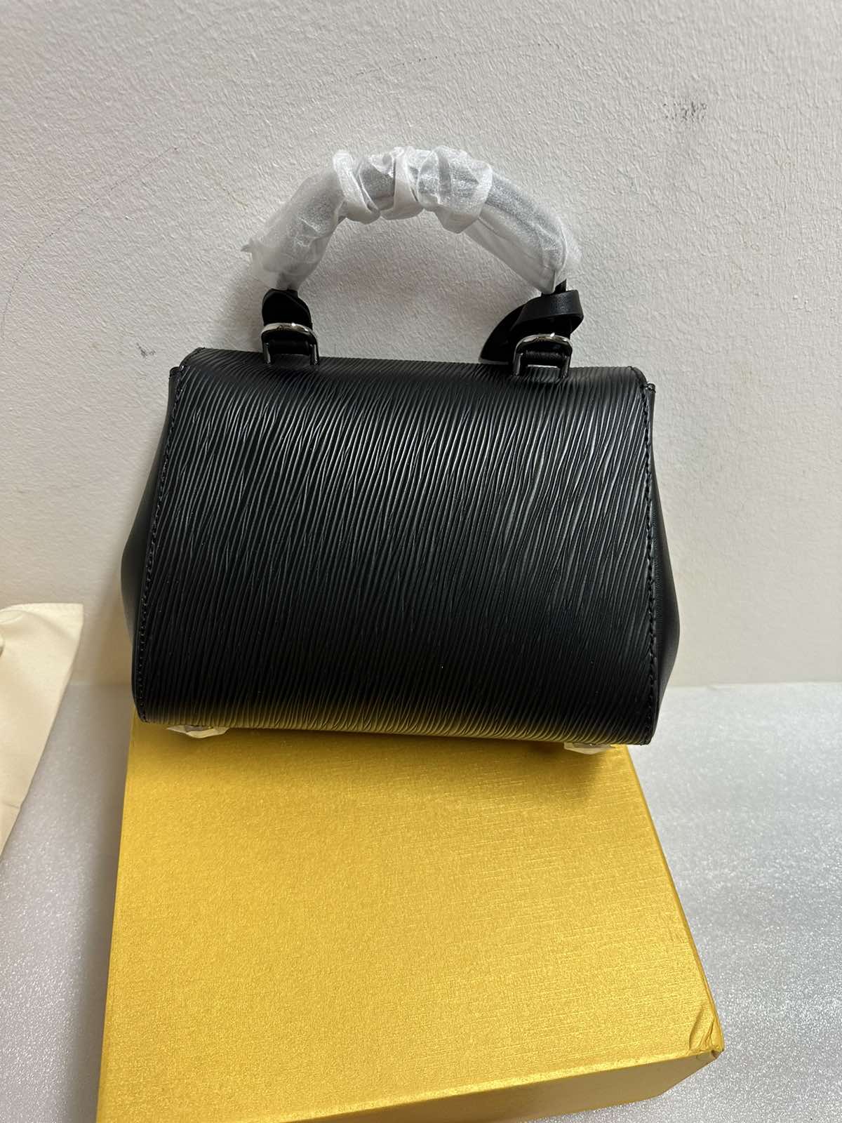 IMG-f888fd6af14dd15c3b92bc5556e1e4ff-V