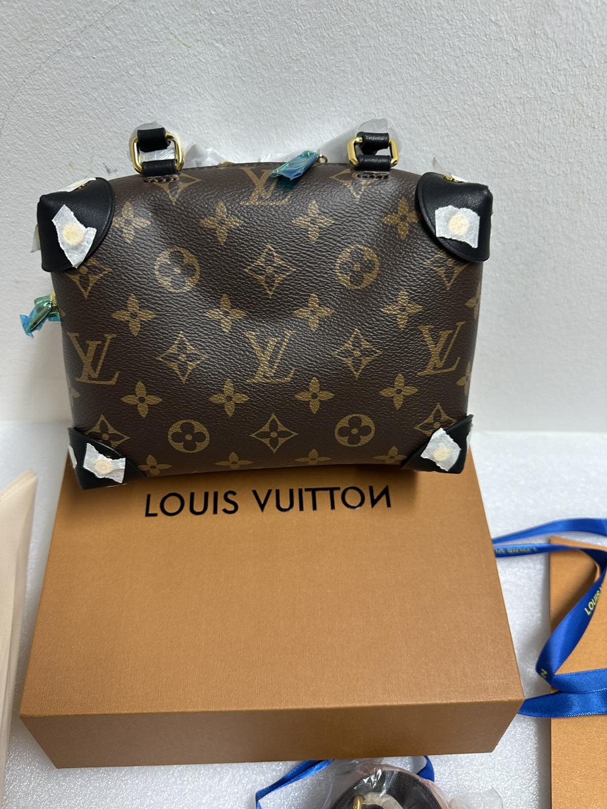 IMG-fb43e38684ba6130215a489eb9281f7f-V