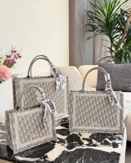 Torebka damska elegancka Dior, skora